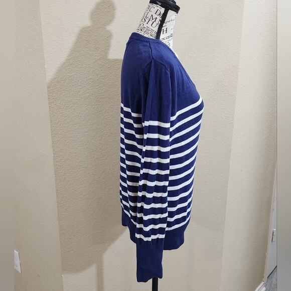 Merona blue and white striped v neck sweater size large - Picture 2 of 6